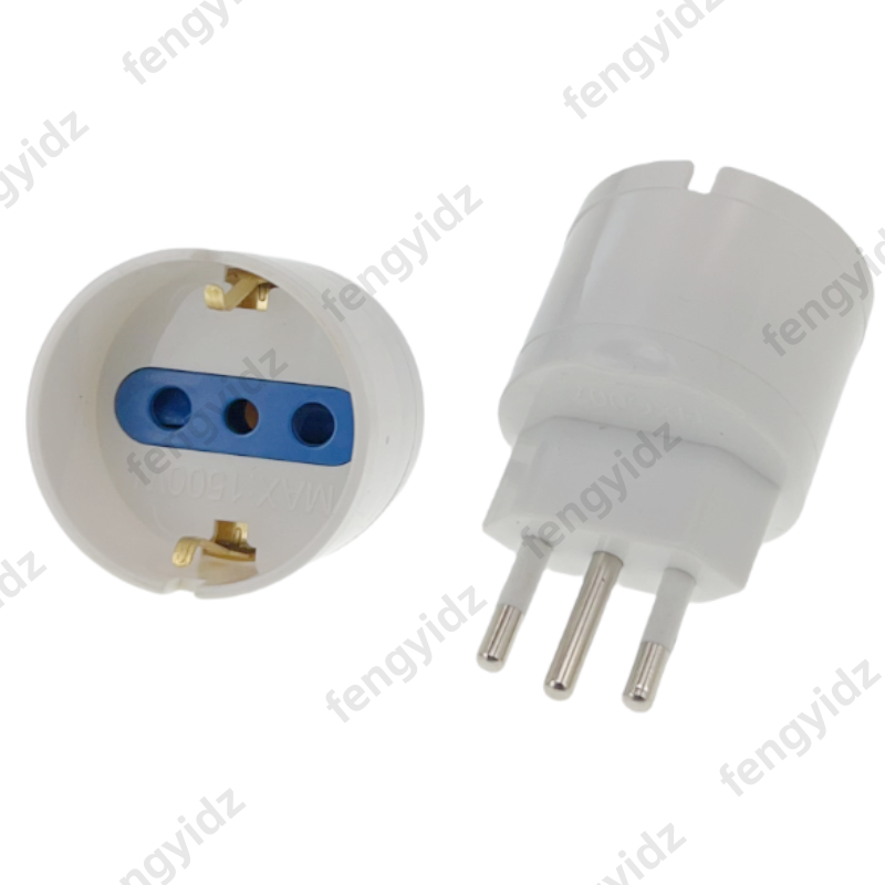 Travel Accessories Europe - 3 SZT. Adapter podróżny 1500W Europa