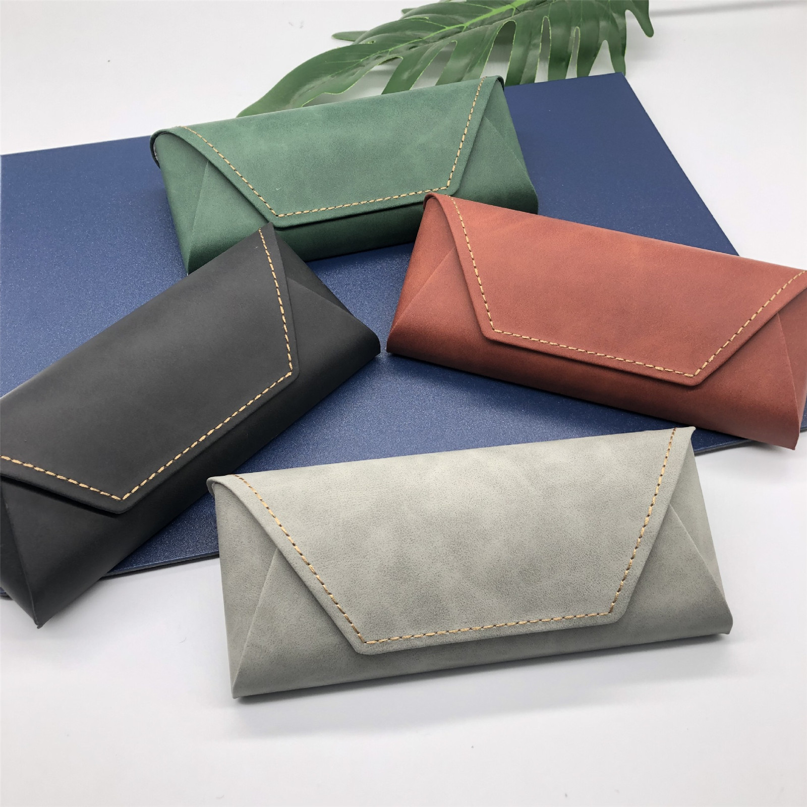 Etui na okulary Pu+Metal, fute – Travel Accessories Ideas recenzja i cena